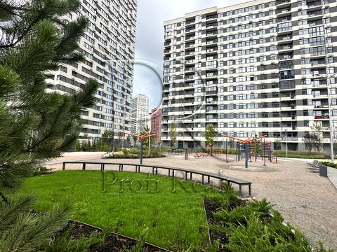 квартира за адресою Олександра Олеся вул., (Будинок 10.2)