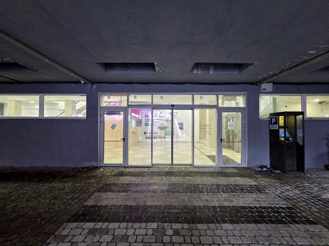 коммерческая по адресу Высочана ул., (Будинок 7)