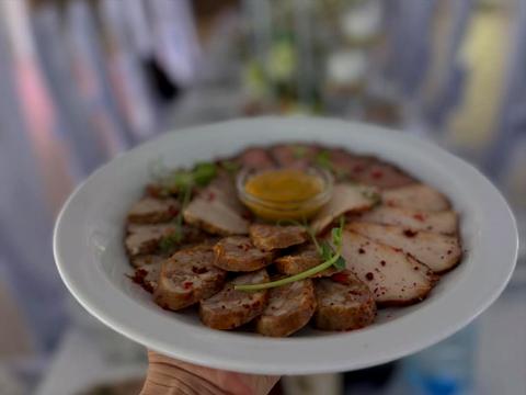 коммерческая по адресу Лейтенанта Днепрова набережная ул., 115