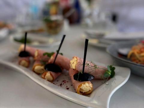 коммерческая по адресу Лейтенанта Днепрова набережная ул., 115