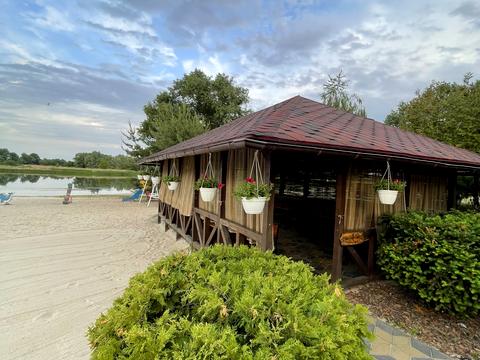 коммерческая по адресу Лейтенанта Днепрова набережная ул., 115