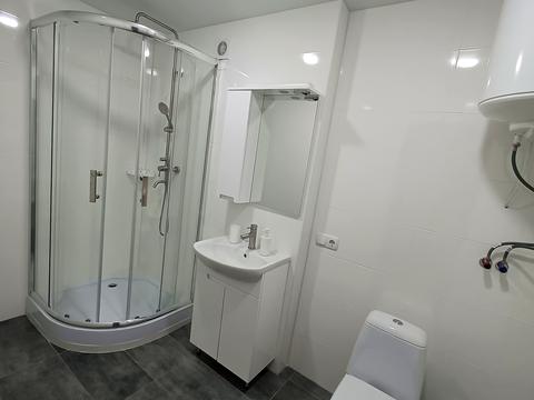 коммерческая по адресу Лейтенанта Днепрова набережная ул., 115