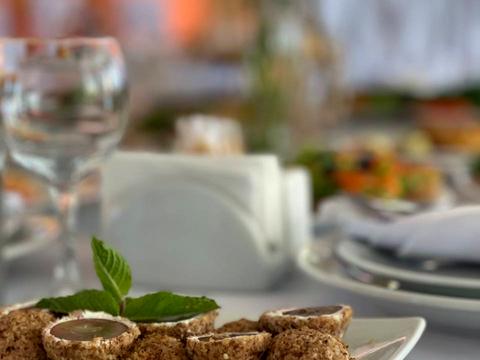 коммерческая по адресу Лейтенанта Днепрова набережная ул., 115