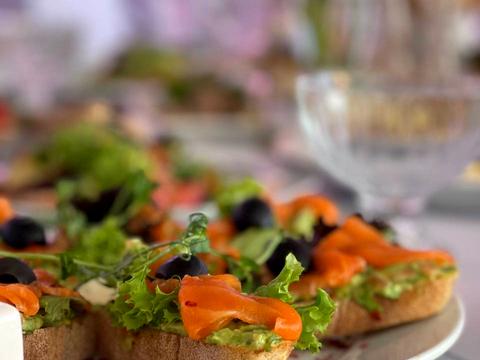 коммерческая по адресу Лейтенанта Днепрова набережная ул., 115