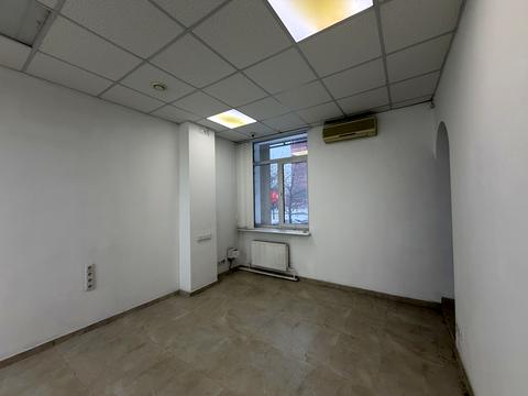 коммерческая по адресу Антоновича ул. (Горького), 157