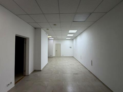 коммерческая по адресу Антоновича ул. (Горького), 157