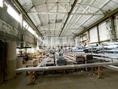 комерційна за адресою Олександра Довженка вул., 2