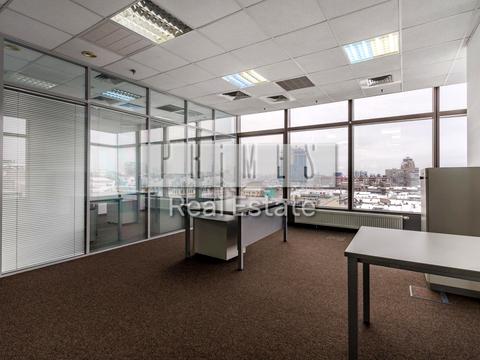 комерційна за адресою Богдана Хмельницького вул., 19