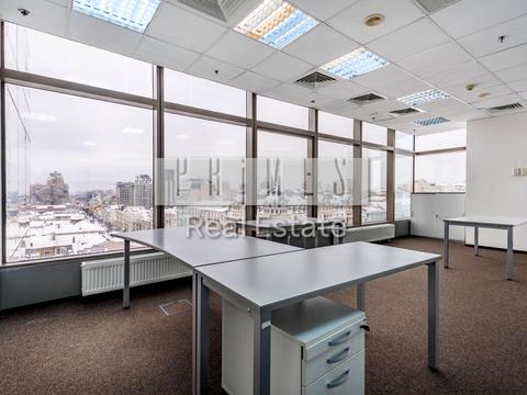 комерційна за адресою Богдана Хмельницького вул., 19