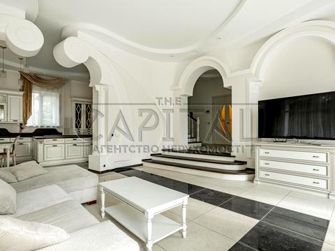 дом по адресу авіаторів