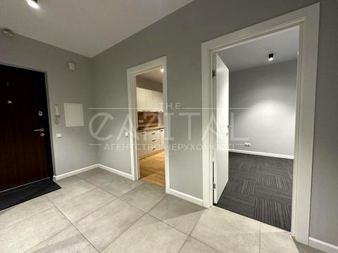 комерційна за адресою Джона Маккейна вул. (Івана Кудрі), 7