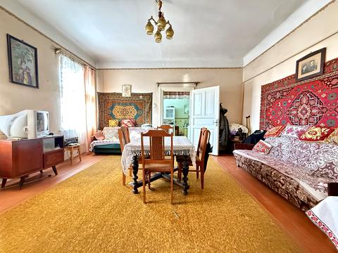 квартира за адресою Привокзальна вул., 6