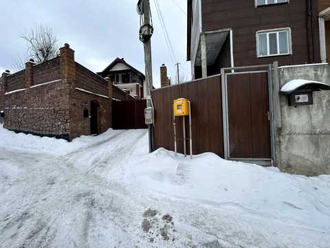 будинок за адресою Набережна вул., 25