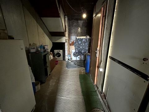 комерційна за адресою Метрологічна вул., 58-Б