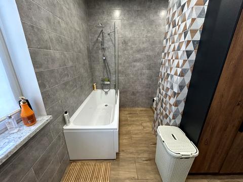 комерційна за адресою Метрологічна вул., 58-Б