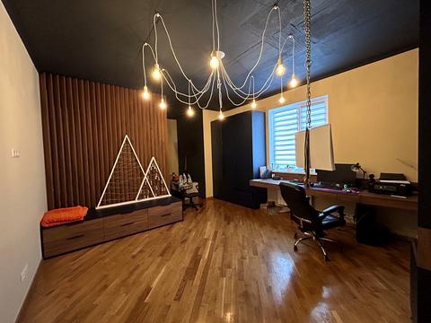 комерційна за адресою Метрологічна вул., 58-Б