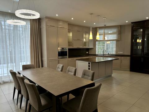 будинок за адресою Порічкова вул., 166