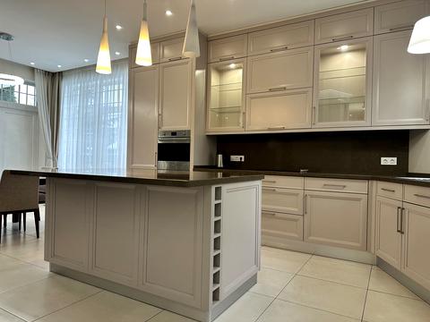 будинок за адресою Порічкова вул., 166