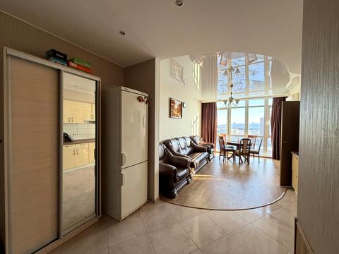 квартира за адресою Володимира Івасюка просп. (Героїв Сталінграду), 2-Д