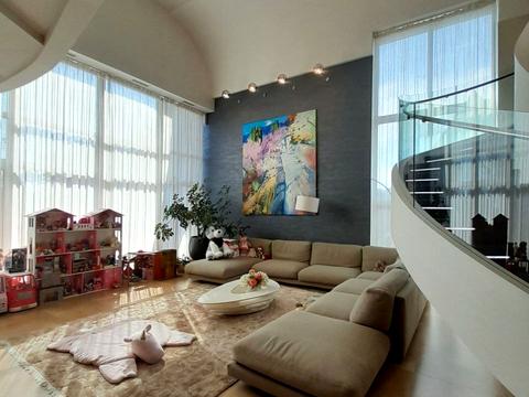 будинок за адресою Олександра Матросова вул.