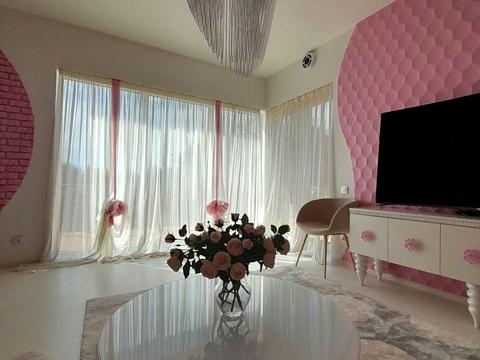 будинок за адресою Олександра Матросова вул.