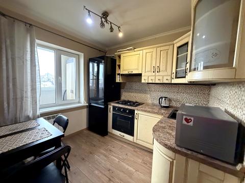 квартира за адресою Братів Зерових вул. (Червонопартизанська), 14-Б