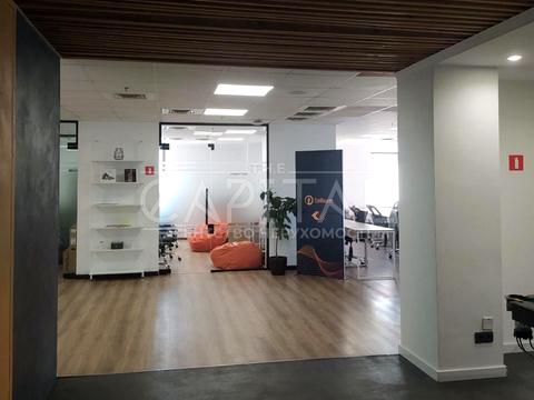 комерційна за адресою Київ, Богдана Хмельницького вул., 44