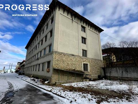 коммерческая по адресу Свободи ул., 16