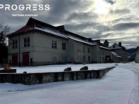 коммерческая по адресу Свободи ул., 16