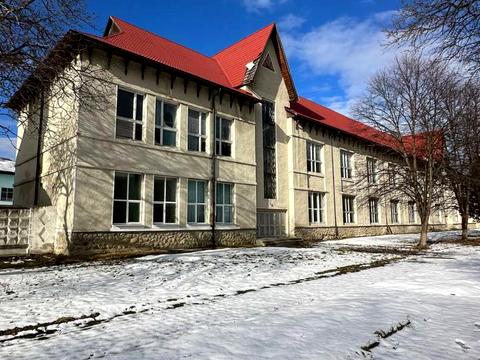 коммерческая по адресу Свободи ул., 16