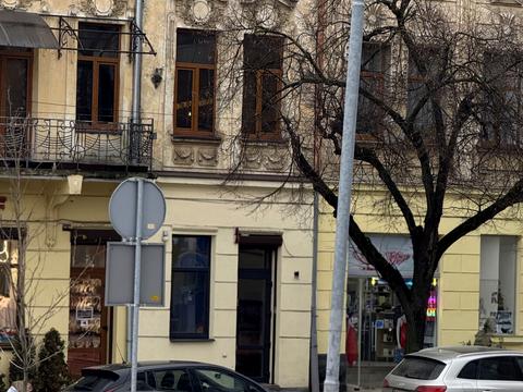 коммерческая по адресу Кулиша ул., 42