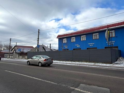 комерційна за адресою Янтарна вул., 19