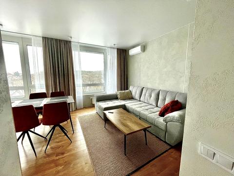 квартира по адресу Голосеевский просп. (40-летия Октября), 76