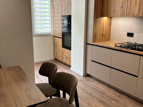 квартира по адресу Черновола ул., (Будинок 1)