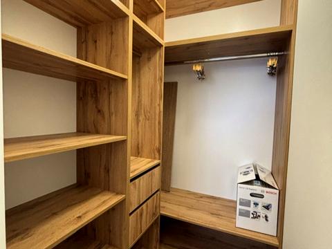 квартира по адресу Черновола ул., (Будинок 1)