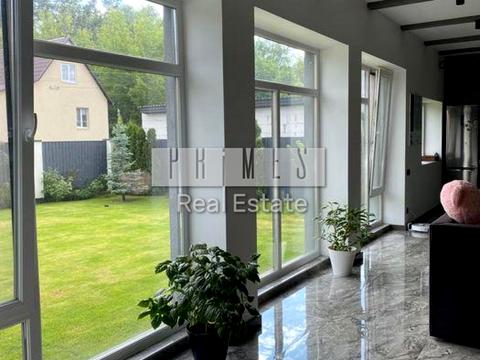 будинок за адресою Каштанова