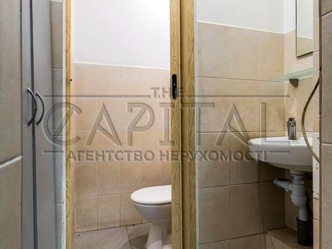 комерційна за адресою Загорівська вул. (Багговутівська), 8/10