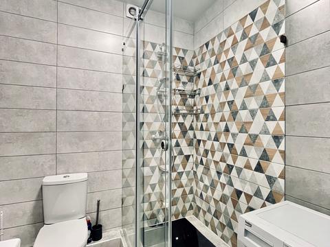 квартира за адресою Бакинська вул., 1