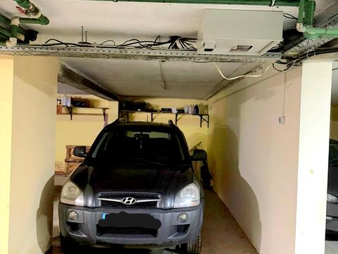 паркоместо по адресу Покровська ул., 28-А