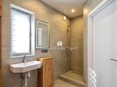 будинок за адресою Лісна