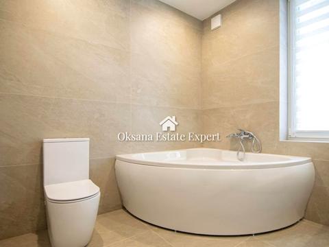 будинок за адресою Лісна