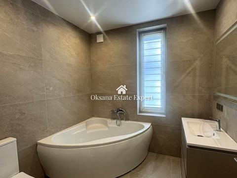 будинок за адресою Лісна