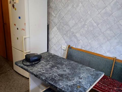 квартира за адресою Автозаводська вул., 20