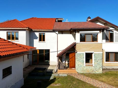 будинок за адресою Рясна вул.