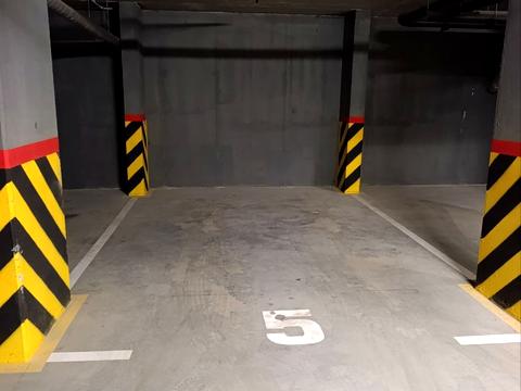 паркоместо по адресу Навроцкого ул., 39