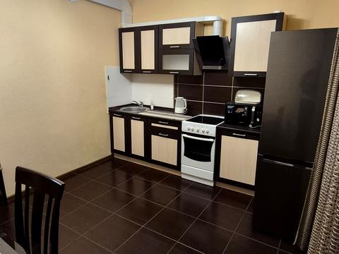 квартира за адресою Воскресенська вул., 12-В