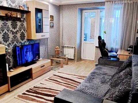 квартира за адресою Льва Ландау просп. (50-річчя СРСР), 16