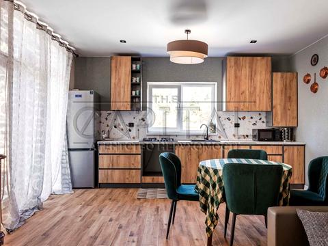 будинок за адресою Прилісна, 7