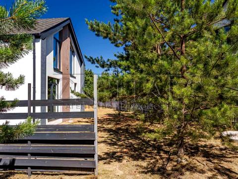 будинок за адресою Прилісна, 7