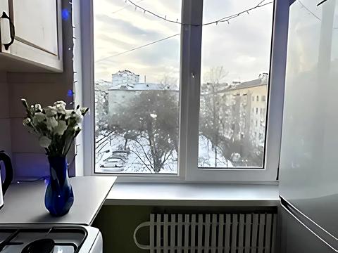 квартира за адресою Тролейбусна вул., 15